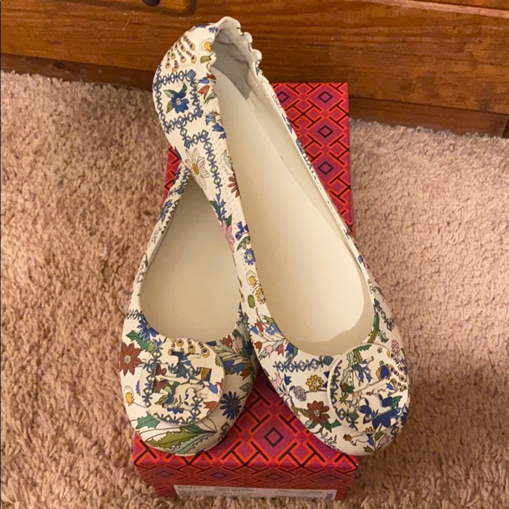 NWT! Tory Burch Minnie Flats 10.5❤️